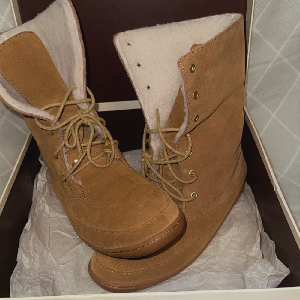 Coach boots
